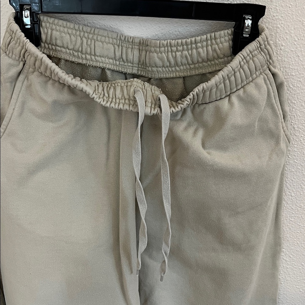 Daily Drills Set of Mint Green “Dew”  Cropped Reversible Sweatshirt & Joggers - Picture 9 of 11